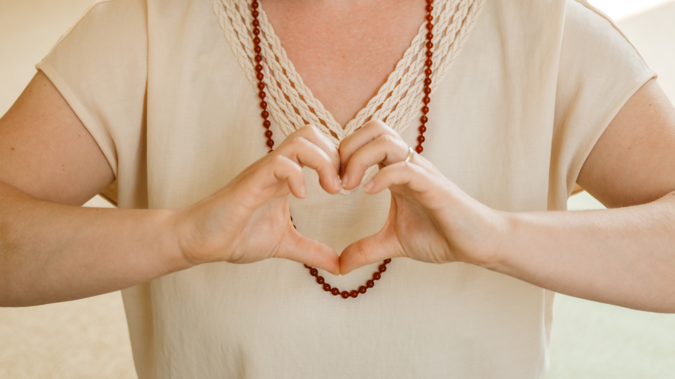 Mehr über den Artikel erfahren Workshop: Herzchakra Harmonie – Kakao, Yoga & Entspannung